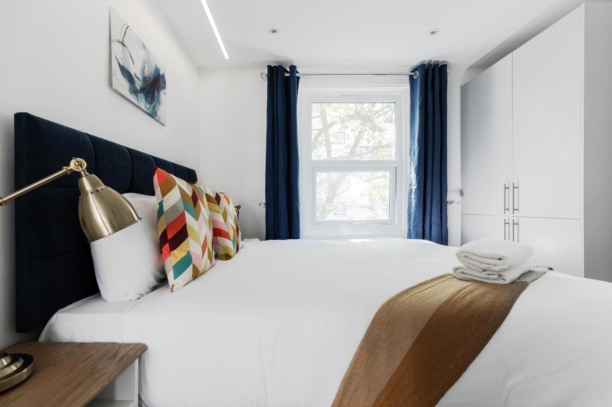 Comfortable Apartments Near Harrods Londyn Zewnętrze zdjęcie