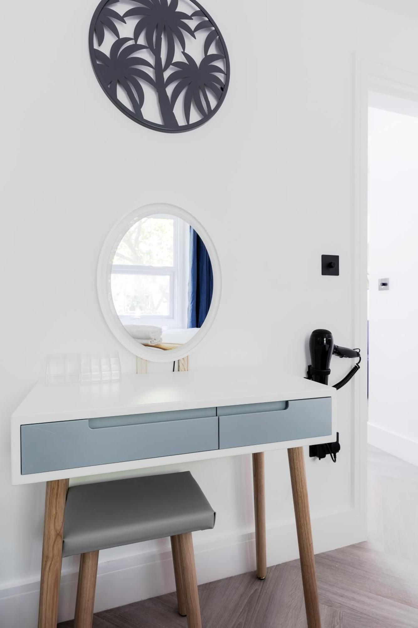 Comfortable Apartments Near Harrods Londyn Zewnętrze zdjęcie